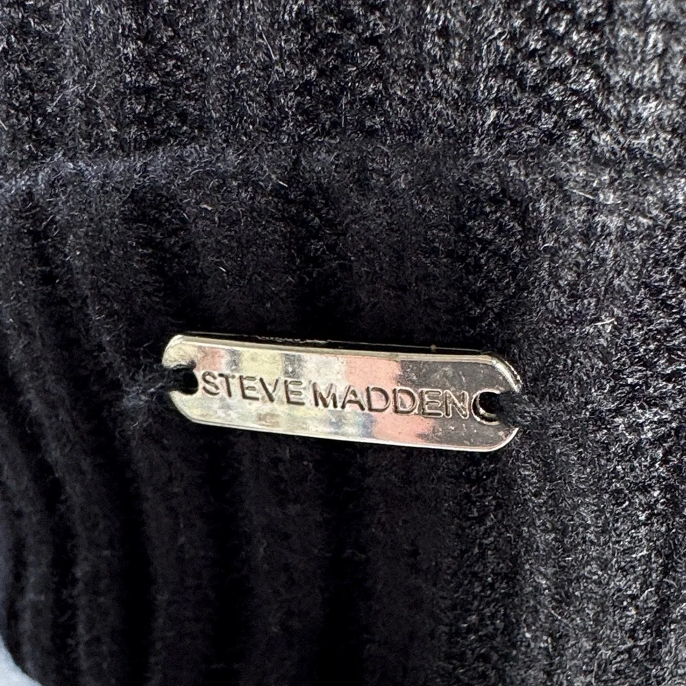 Steve Madden Black Ribbed Knit Beanie with Pom Pom
